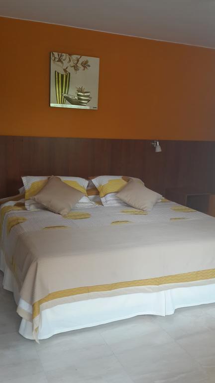 Hotel Mitru - Tarija Room photo